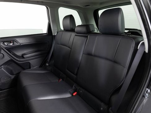 Used 2018 Subaru Forester 2.5i Limited AWD/4WD image 18