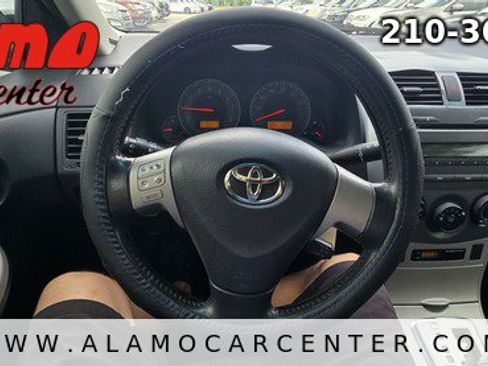 Used 2010 Toyota Corolla S image 36