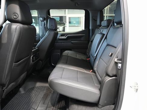 Used 2022 GMC Sierra 1500 SLT w/ SLT Convenience Package image 14