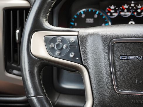 Used 2019 GMC Sierra 2500 Denali w/ Duramax Plus Package AWD/4WD image 21