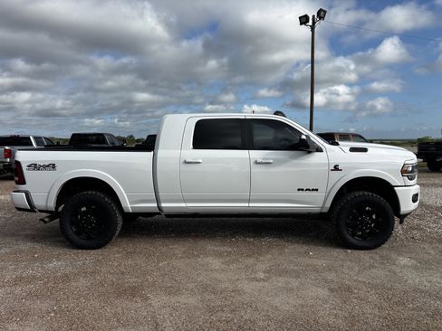 Used 2020 RAM 2500 Laramie AWD/4WD image 6