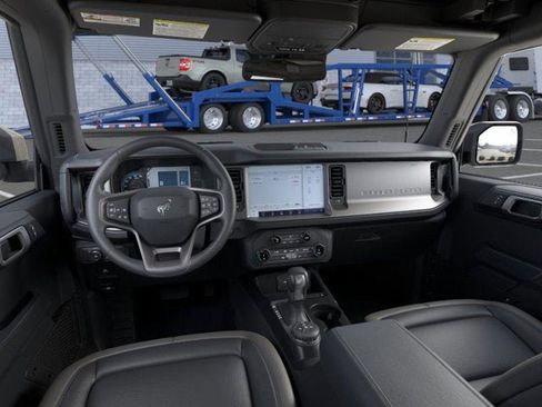 New 2025 Ford Bronco Outer Banks image 9