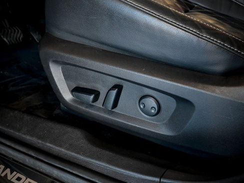 Used 2023 Mitsubishi Outlander SEL 40th Anniversary image 19