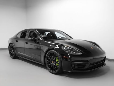 Certified 2023 Porsche Panamera AWD/4WD image 19