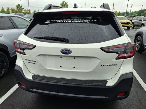 Certified 2025 Subaru Outback Premium AWD/4WD image 6