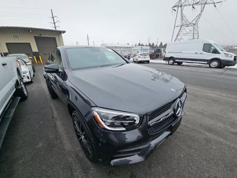 Used 2022 Mercedes-Benz GLC 300 4MATIC Coupe image 3