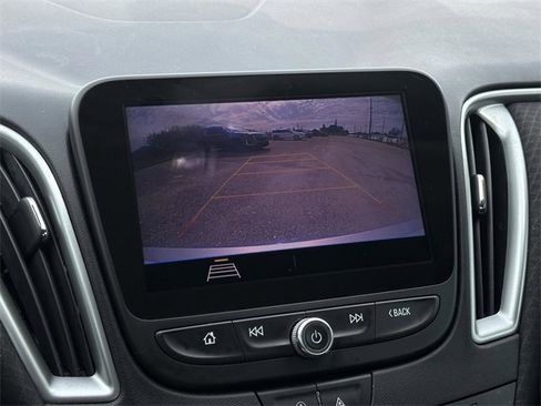 Used 2020 Chevrolet Malibu LS image 21