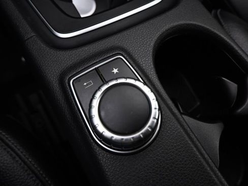 Used 2019 Mercedes-Benz GLA 250 GLA 250 image 29