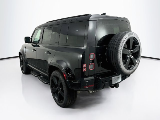 New 2026 Land Rover Defender 110 X-Dynamic SE AWD/4WD image 7
