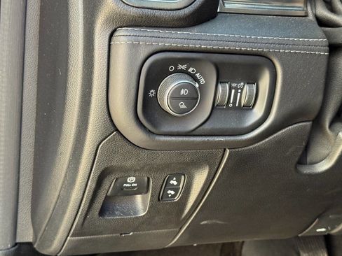 Used 2020 RAM 1500 Limited AWD/4WD image 33