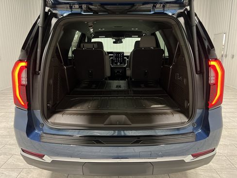 New 2025 GMC Yukon Elevation w/ LPO, Floor Liner Package image 28
