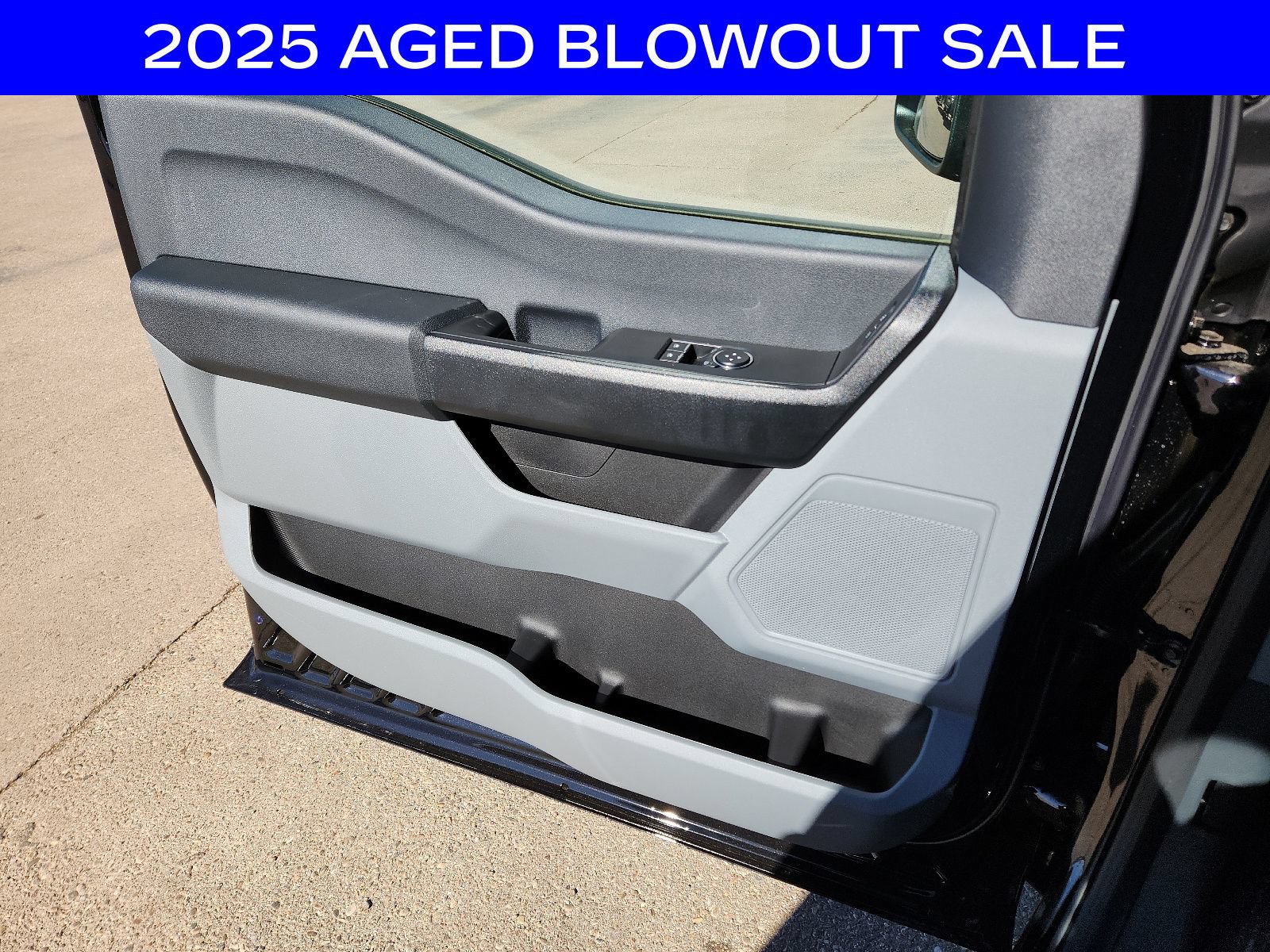 New 2025 Ford F250 XL w/ 360-Degree Camera Package RWD image 10