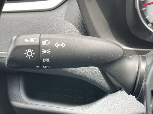 Used 2019 Toyota RAV4 LE w/ Carpet Mat Package AWD/4WD image 27