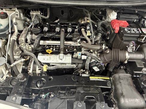 Used 2023 Nissan Versa S image 28