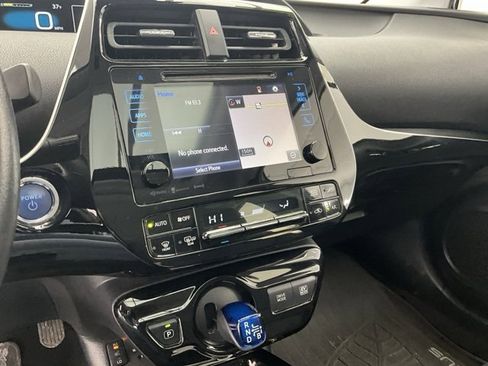 Used 2016 Toyota Prius Four w/ Advanced Technology Package image 8