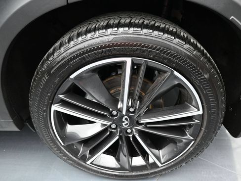 Used 2023 INFINITI QX55 Essential AWD/4WD image 2