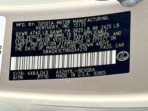 Used 2024 Lexus ES 300h w/ Premium Package FWD image 35