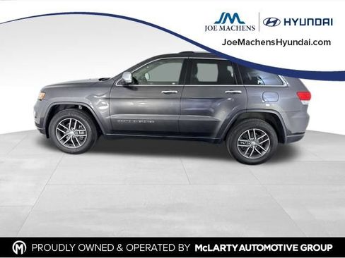 Used 2017 Jeep Grand Cherokee Limited AWD/4WD image 10