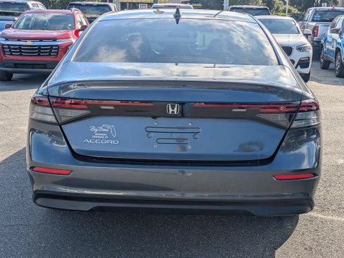 Used 2023 Honda Accord EX image 5