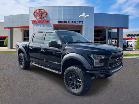 Used 2018 Ford F150 Raptor w/ Equipment Group 801A Mid image 2
