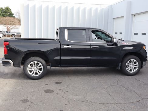 Certified 2023 Chevrolet Silverado 1500 LTZ w/ Technology Package image 11