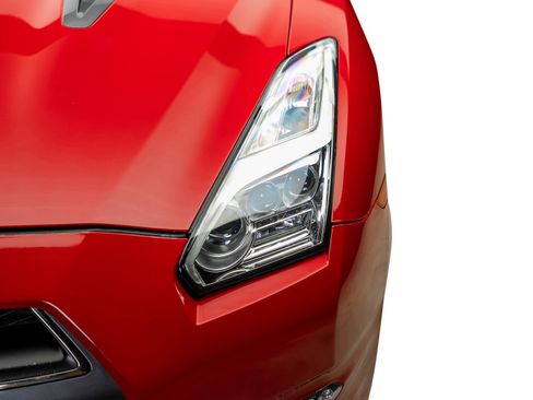 Used 2015 Nissan GT-R Premium AWD/4WD image 10