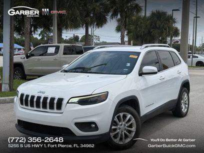 Used 2019 Jeep Cherokee Latitude w/ Popular Appearance Group