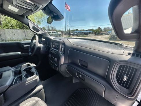 Certified 2025 Chevrolet Silverado 1500 Custom image 28