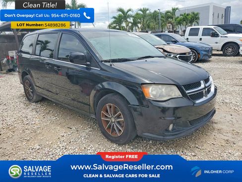 Used 2017 Dodge Grand Caravan SXT FWD image 5