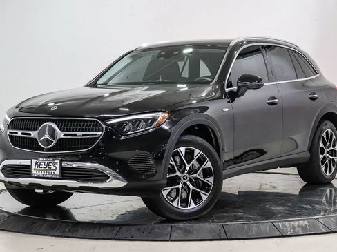 Certified 2025 Mercedes-Benz GLC 350e 4MATIC image 1