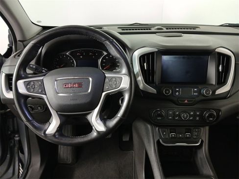 Used 2020 GMC Terrain SLT w/ Preferred Package image 9