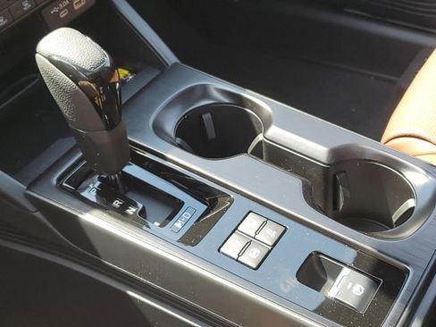 New 2026 Subaru Outback Touring AWD/4WD image 34