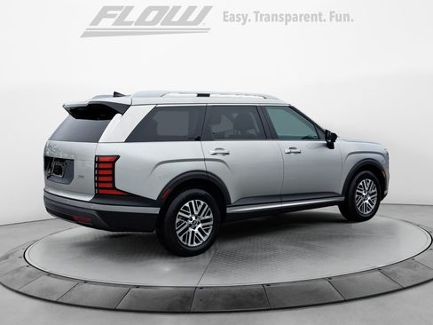 Used 2026 Hyundai Palisade SEL FWD image 9