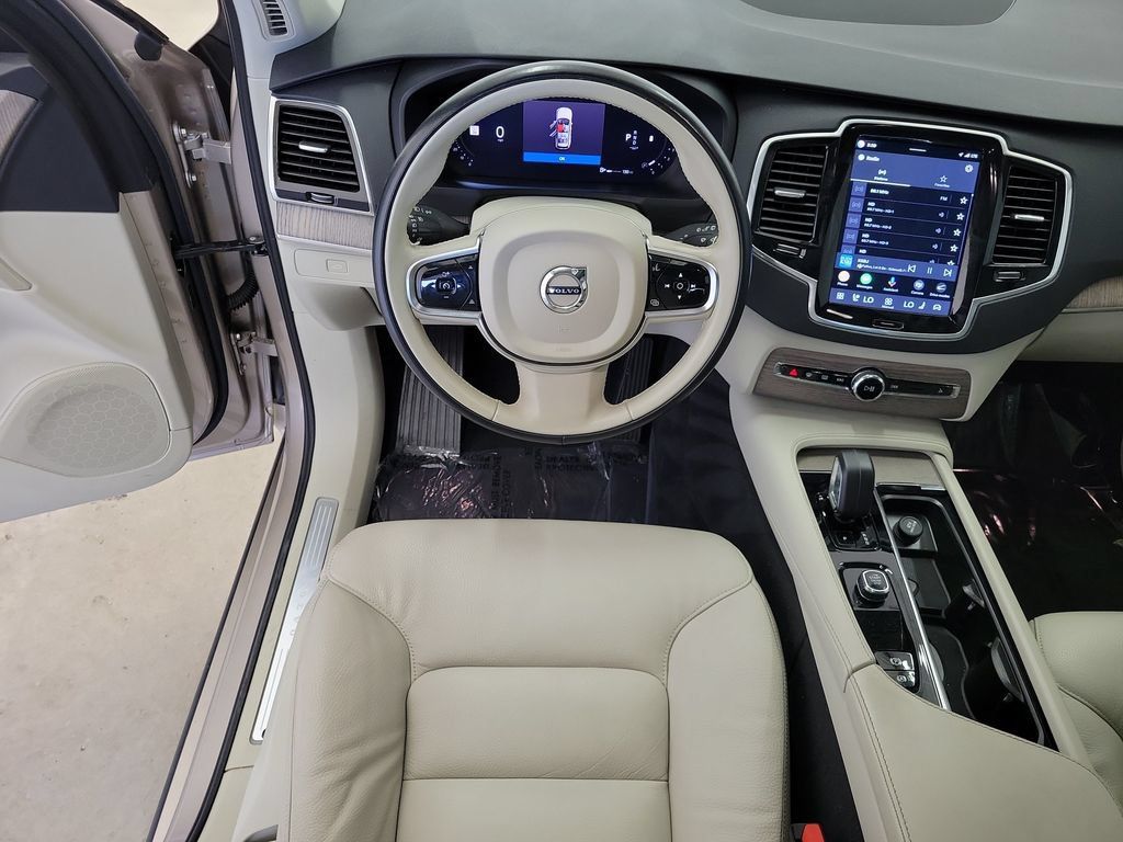 Used 2024 Volvo XC90 B5 Plus w/ Protection Package Premier AWD/4WD image 19