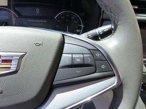 Used 2021 Cadillac XT5 Premium Luxury w/ LPO, Floor Liner Package AWD/4WD image 30