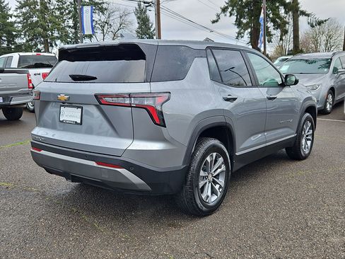 Used 2025 Chevrolet Equinox LT image 5