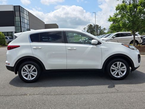 Used 2018 Kia Sportage LX AWD/4WD image 8