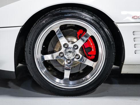 Used 1991 Chevrolet Corvette ZR-1 image 9