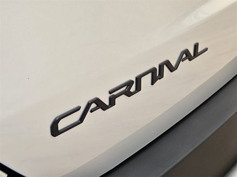 New 2026 Kia Carnival SX Prestige image 7