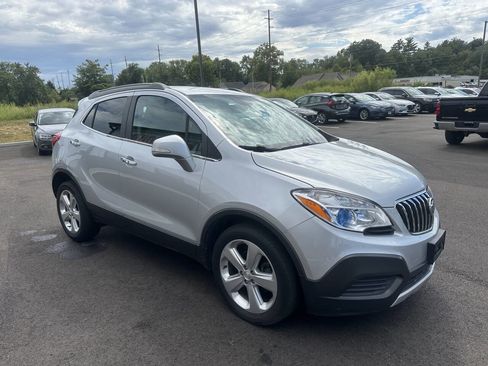 Used 2016 Buick Encore FWD image 5