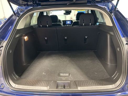 Used 2024 Chevrolet Trax LS w/ LS Convenience Package image 13