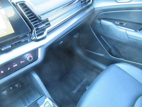 Used 2023 Kia Sportage EX image 37