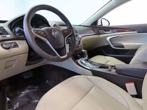 Used 2016 Buick Regal FWD image 13