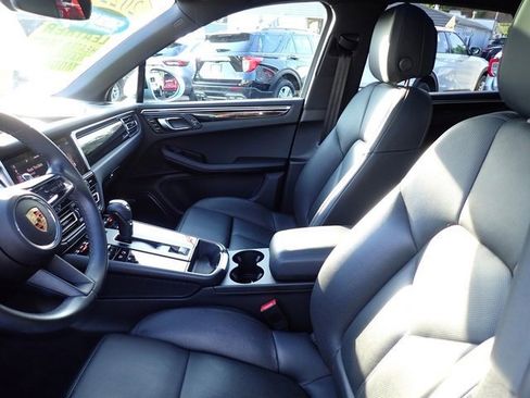 Used 2022 Porsche Macan image 15