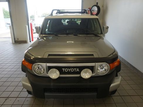 Used 2012 Toyota FJ Cruiser 4WD w/ Convenience Pkg image 10