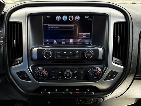 Used 2018 GMC Sierra 2500 SLE w/ HD SLE Preferred Plus Package AWD/4WD image 17