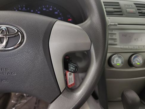 Used 2011 Toyota Camry LE FWD image 24