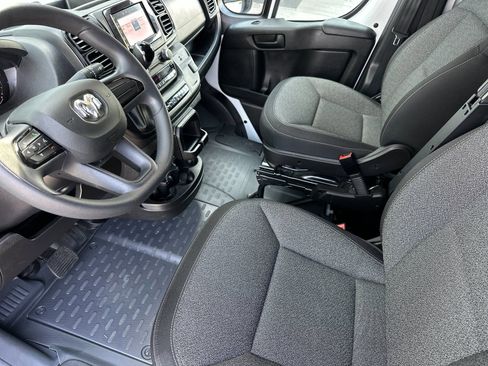 Used 2024 RAM ProMaster 2500 FWD image 9