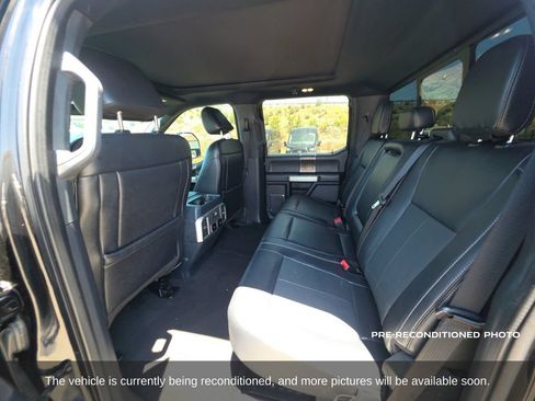 Used 2022 Ford F250 Lariat w/ Black Appearance Package AWD/4WD image 12