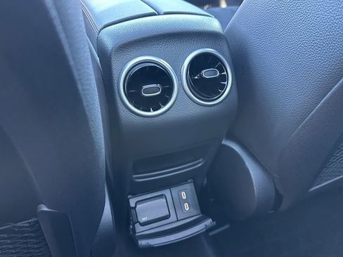 Certified 2025 Mercedes-Benz GLB 250 image 26